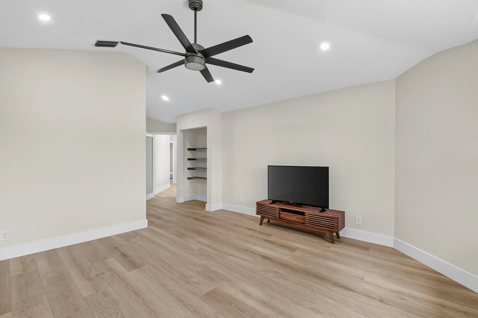 2103 NW 53rd Street