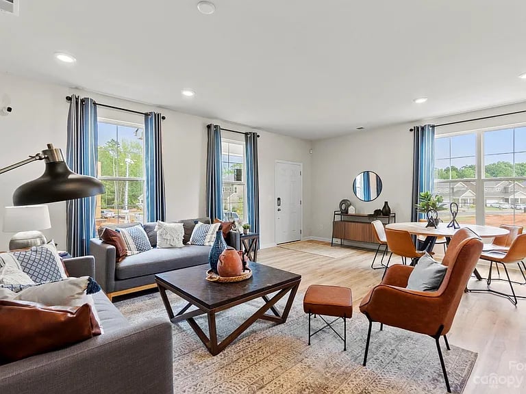 5260 Kinsbridge #11A