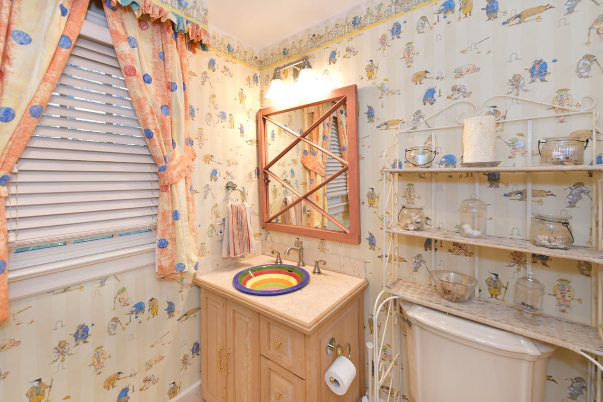 18 Powderhorn Rd