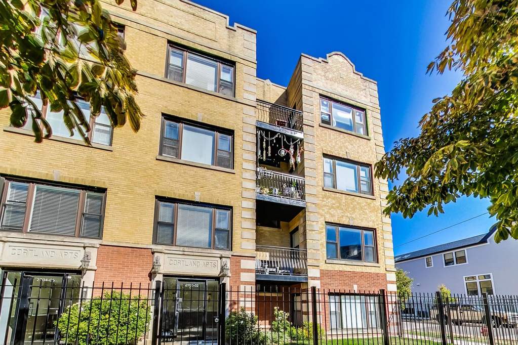 2700 W Cortland St #1