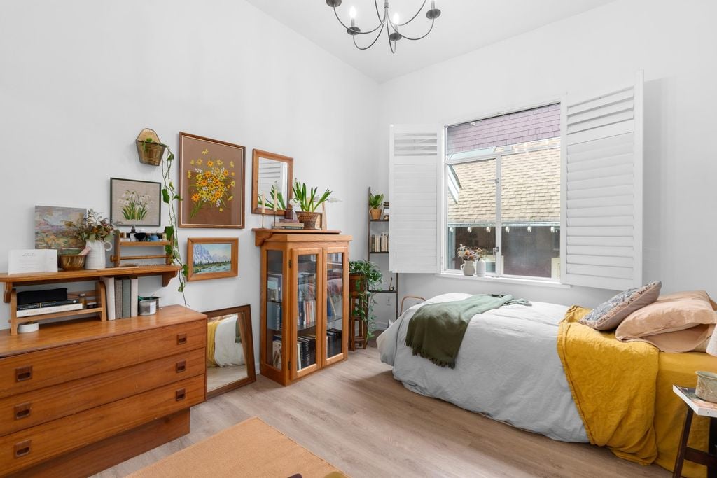316 W 11th Ave