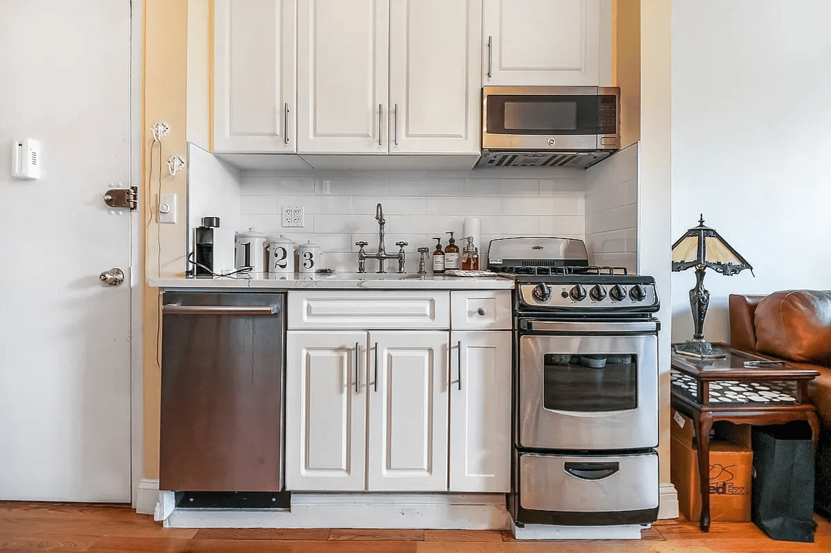 105 Thompson Street Unit 22