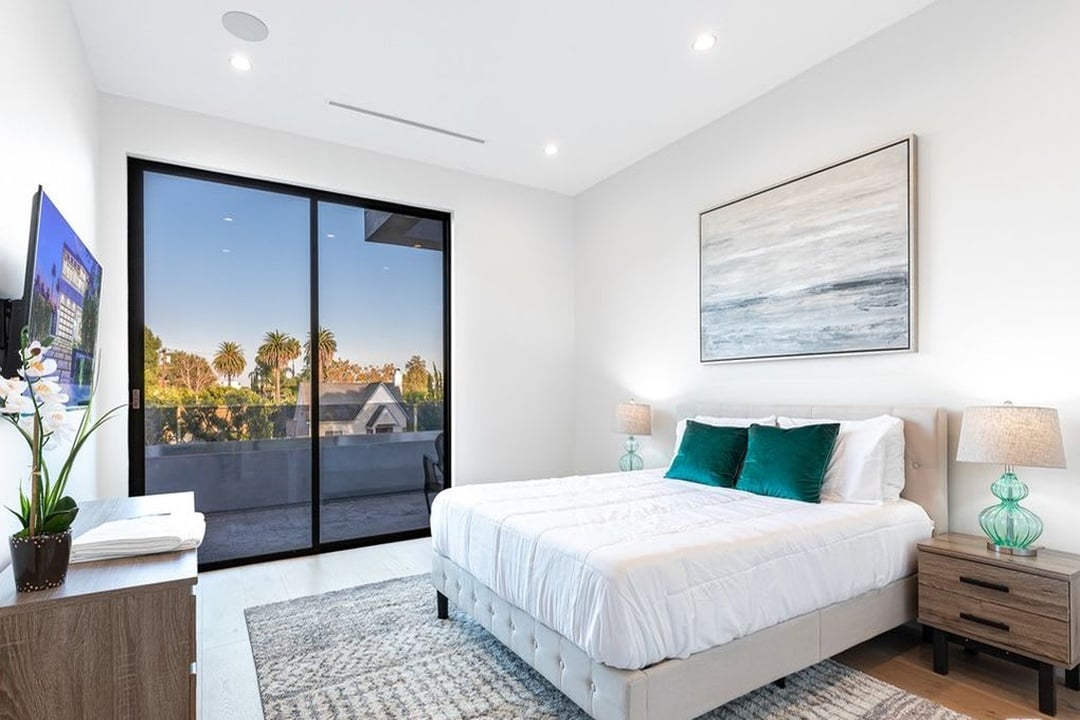 Pristine Retreat