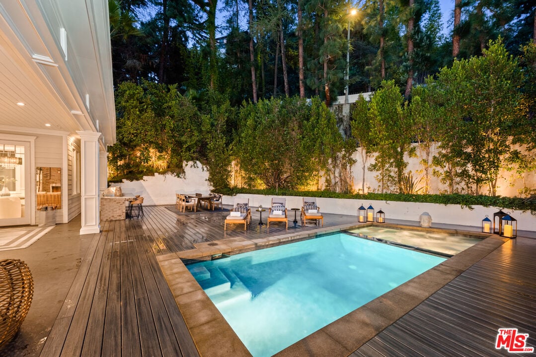 Luminor Heights, Laurel Canyon Blvd, 90046