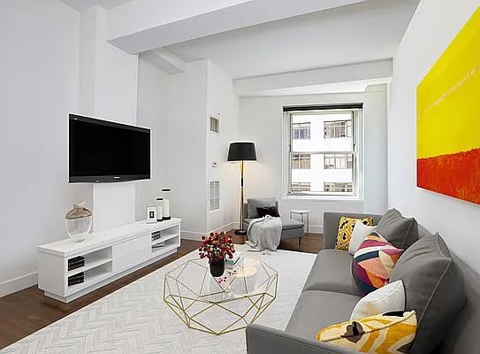 88 Greenwich St, #725