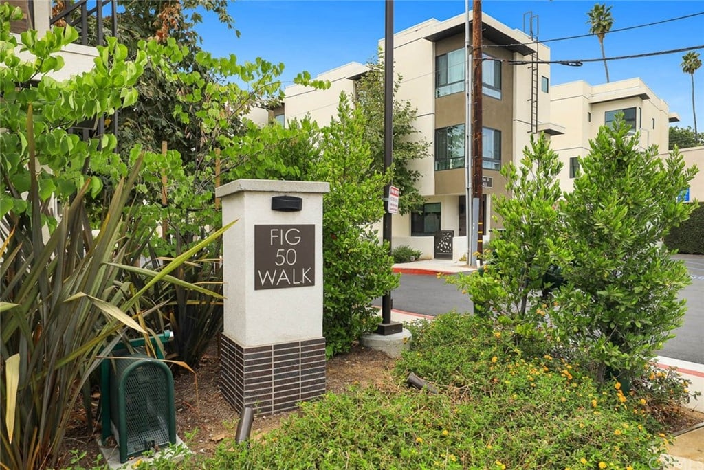 118 S Avenue 50, Unit 204