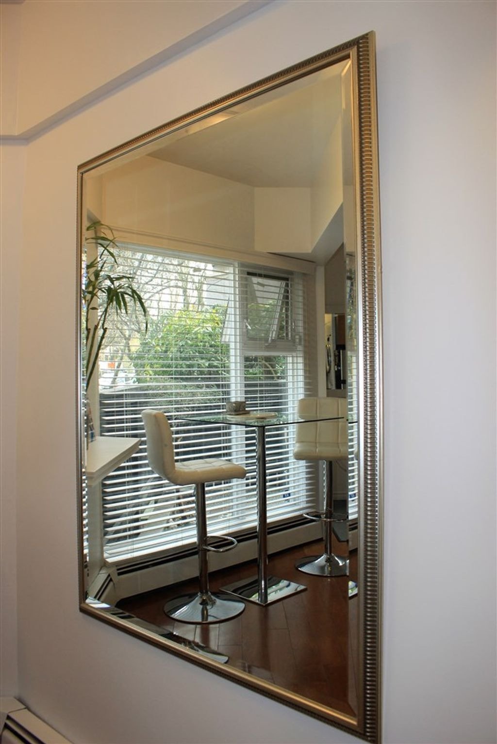 870 W 7th Ave, #1