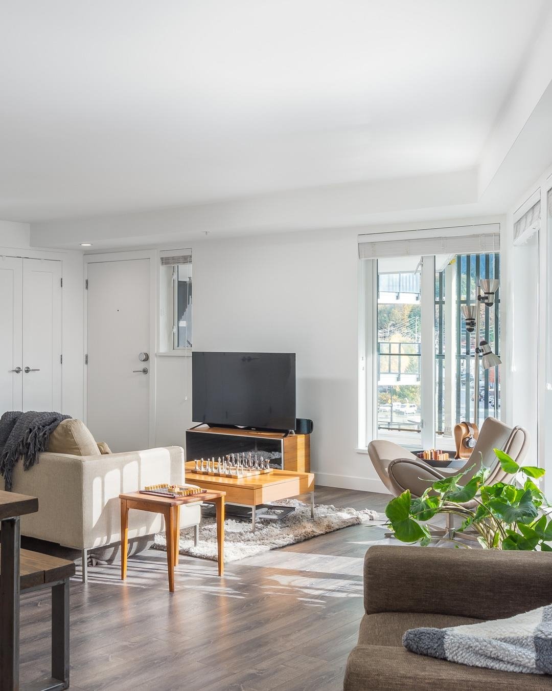 401-1365 Pemberton Ave