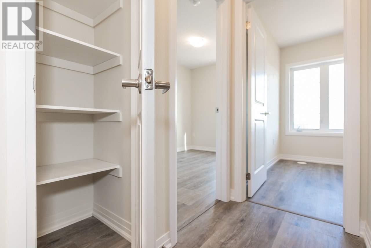 185 Bedrock Dr, #38