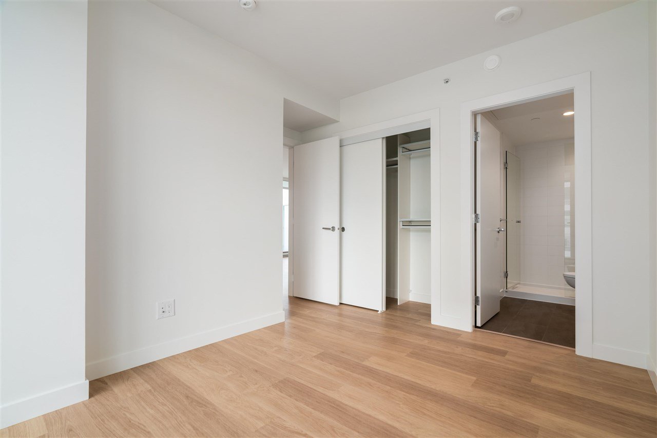 1404-525 Foster Ave