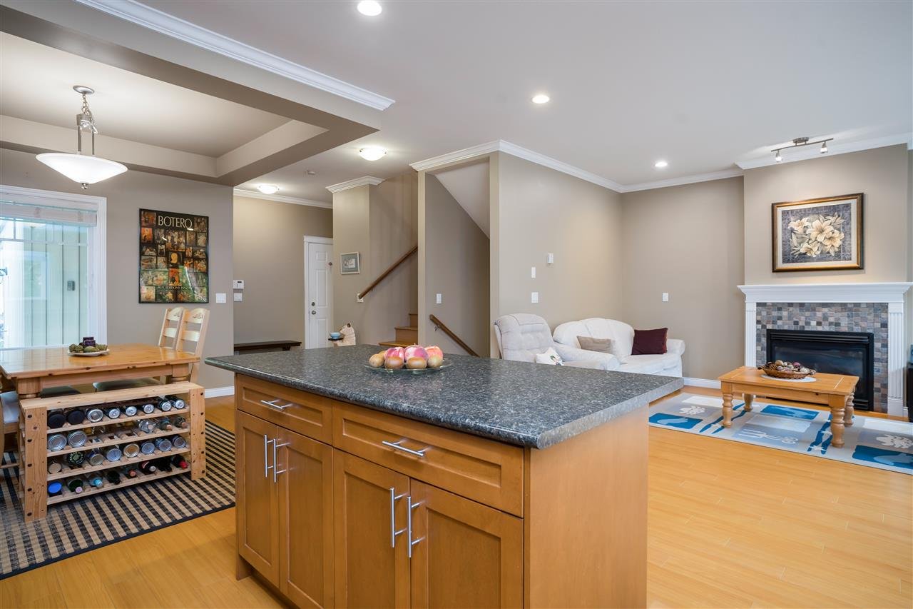 27-8717 159 St