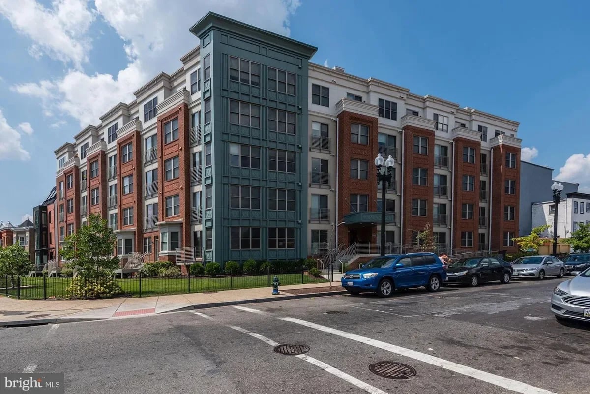1350 Maryland Ave NE #410