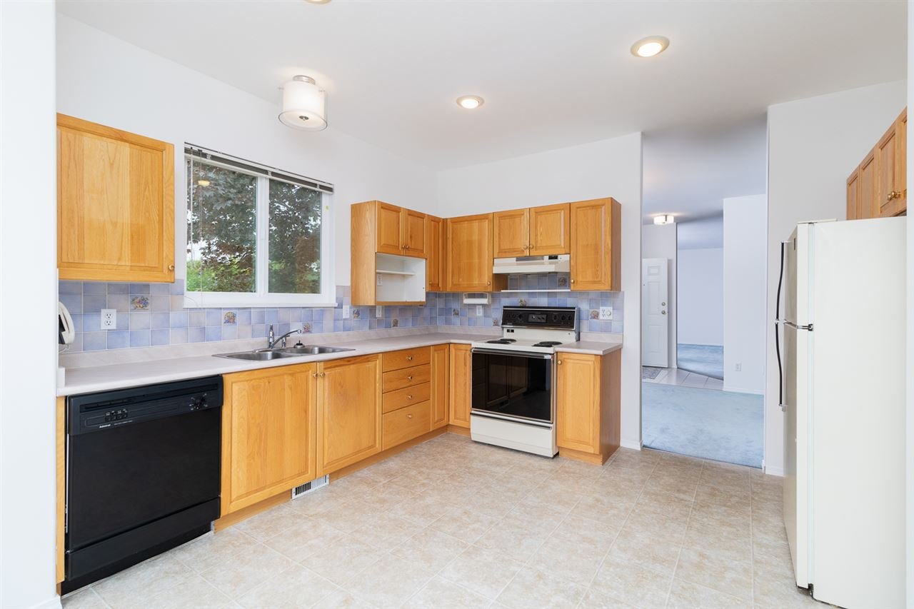 22-27435 29a Ave
