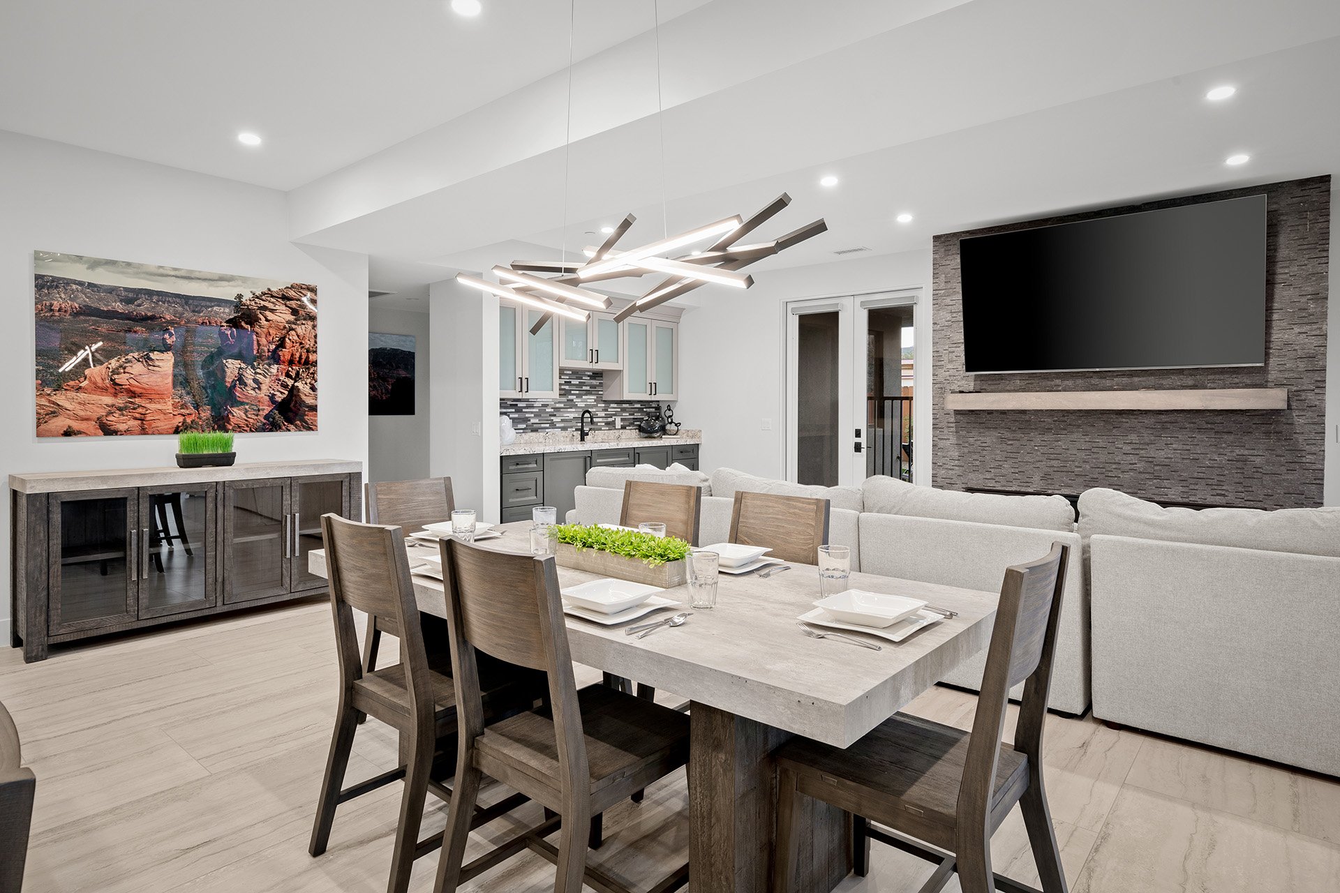 40 Roadrunner Lane