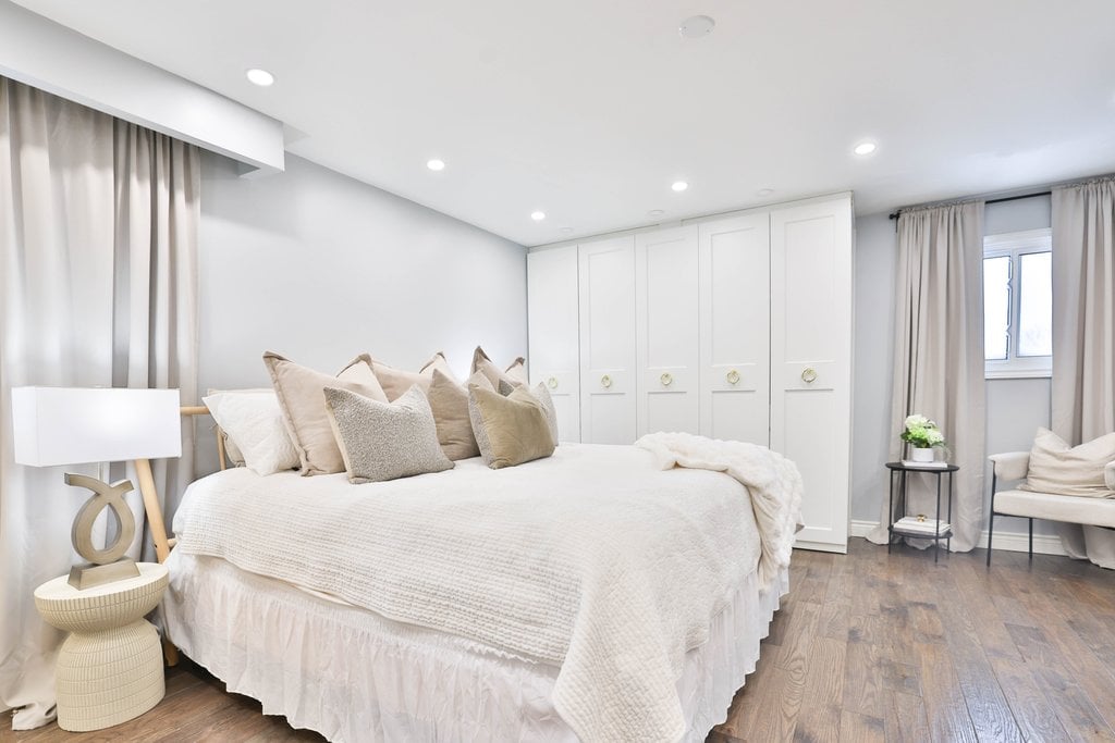 2673 Kingsberry Cres