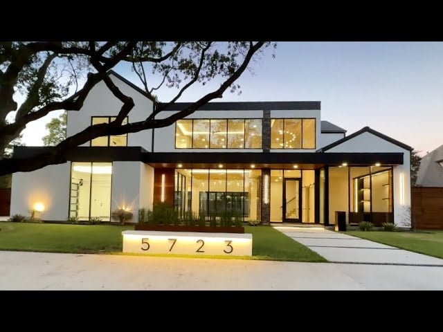 Luxury Home Tour in Dallas