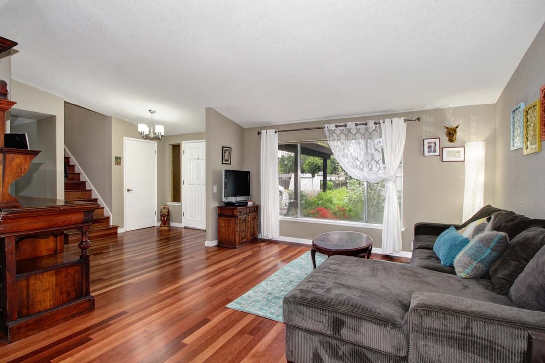 Gorgeous New Listing in 95821! 