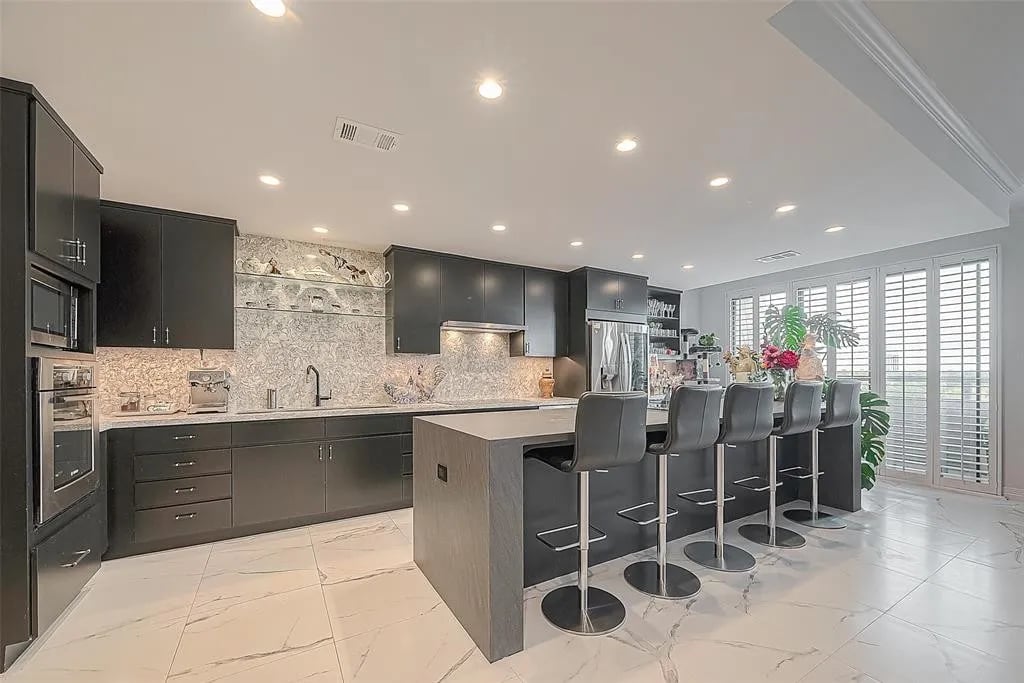 651 Bering Dr Unit 805-806