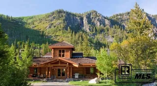 33600 Rushing Water Ln