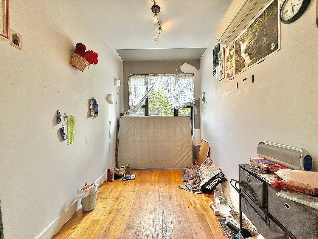 184 Suydam St 2L