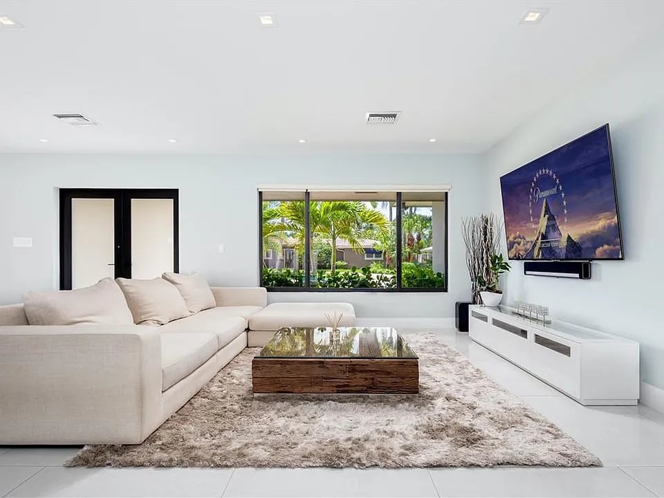 Just Sold: 2640 NE 34 Street Fort Lauderdale FL 33306