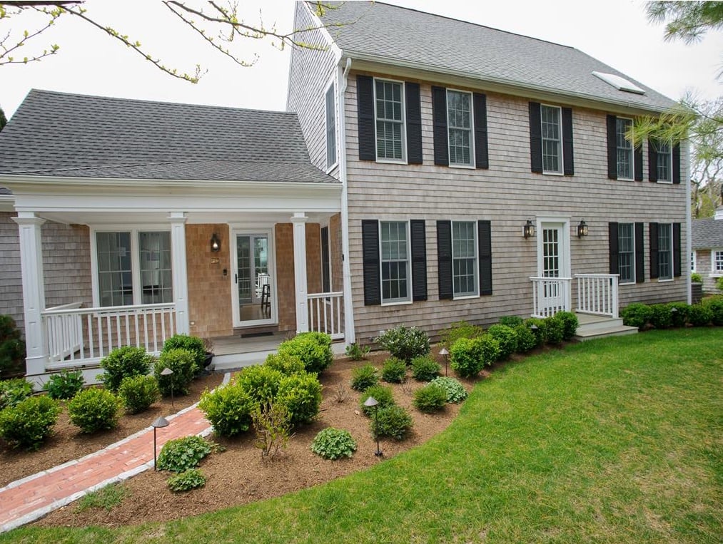 32 Schoolhouse Rd