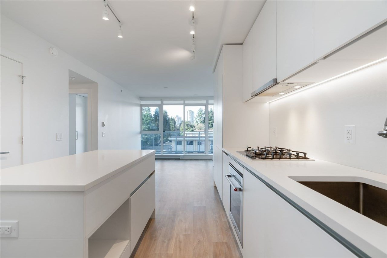 525 Foster Ave, #405
