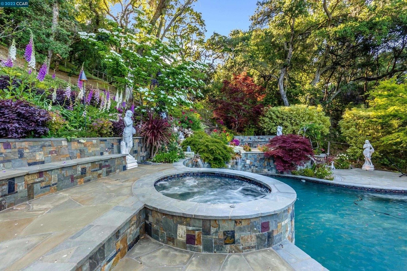 1 Scenic Ln