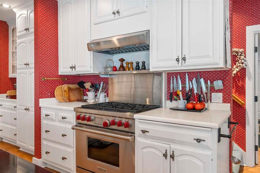 4850 Longfield Farm Trail, Boyne City, MI 49712