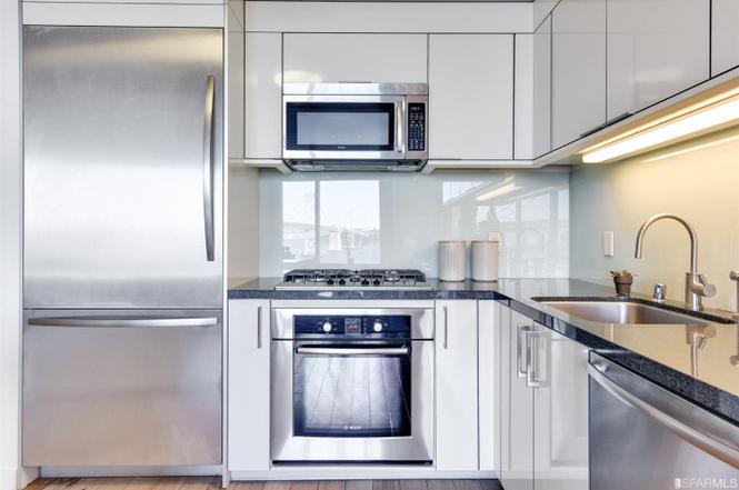 338 Spear Street #17C