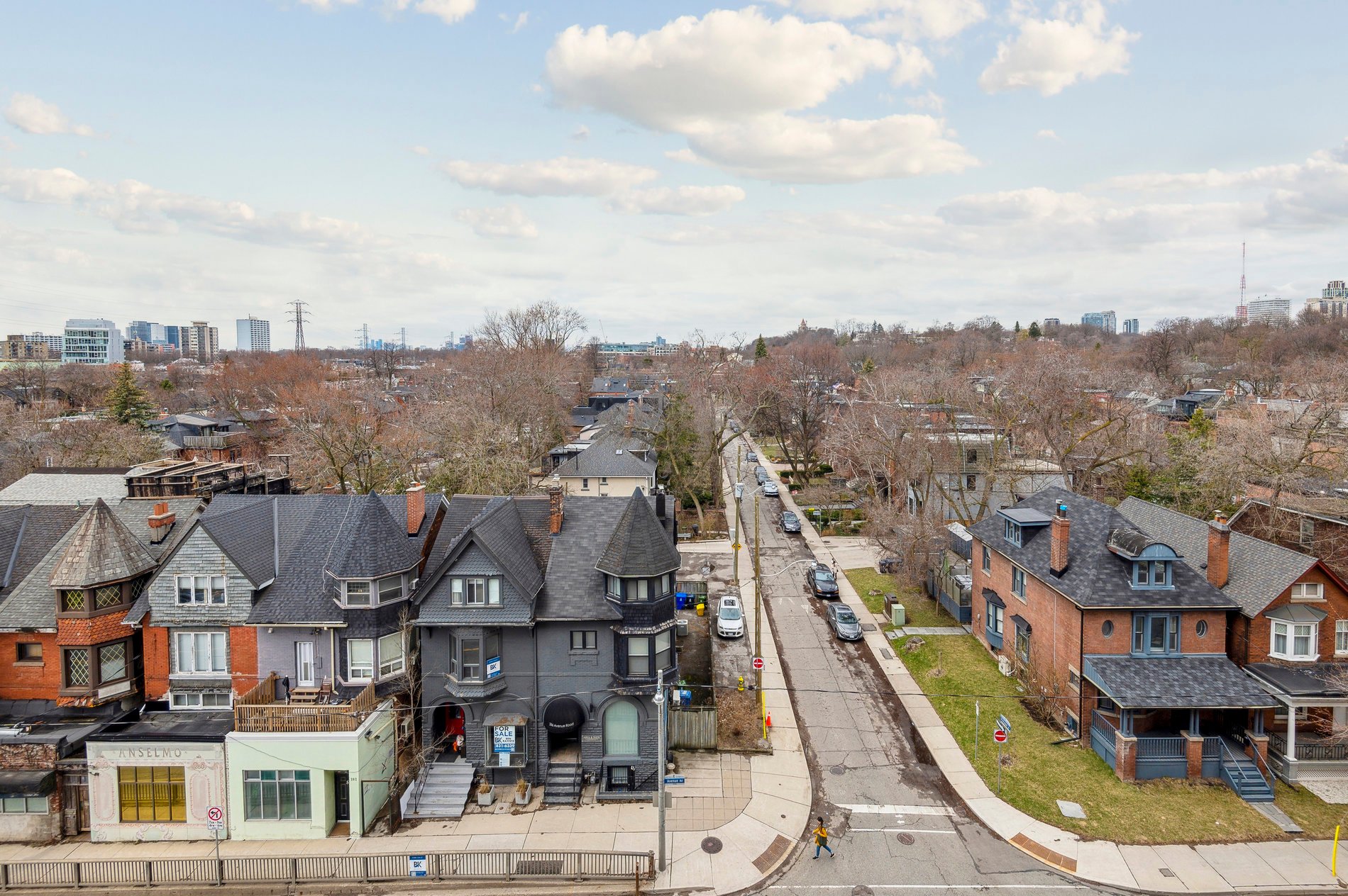 285 Avenue Road #601