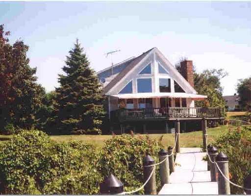 16 GULL Road