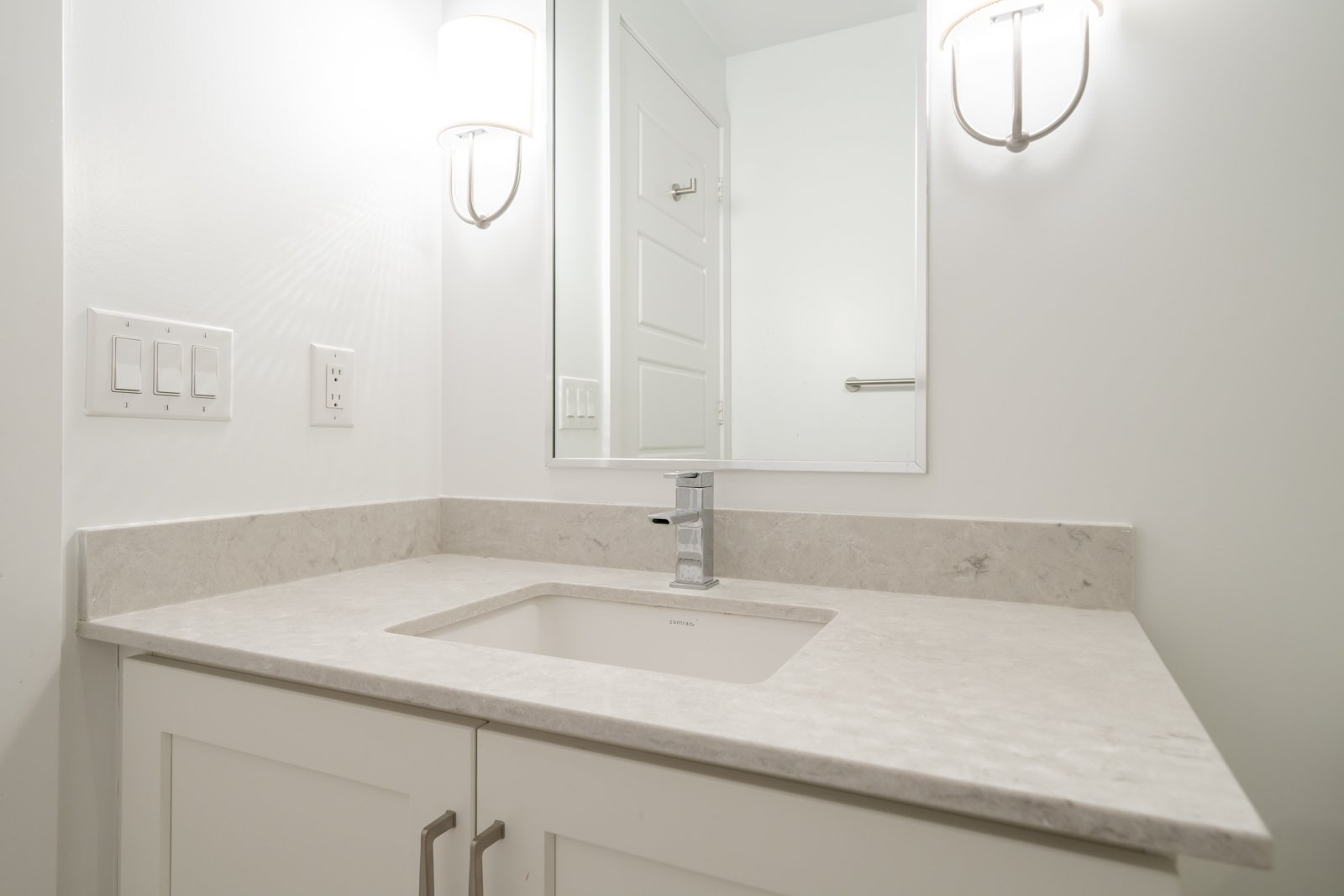 130-331 Broward Way 