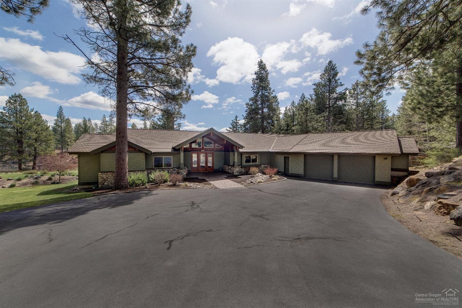 55120 Forest Ln