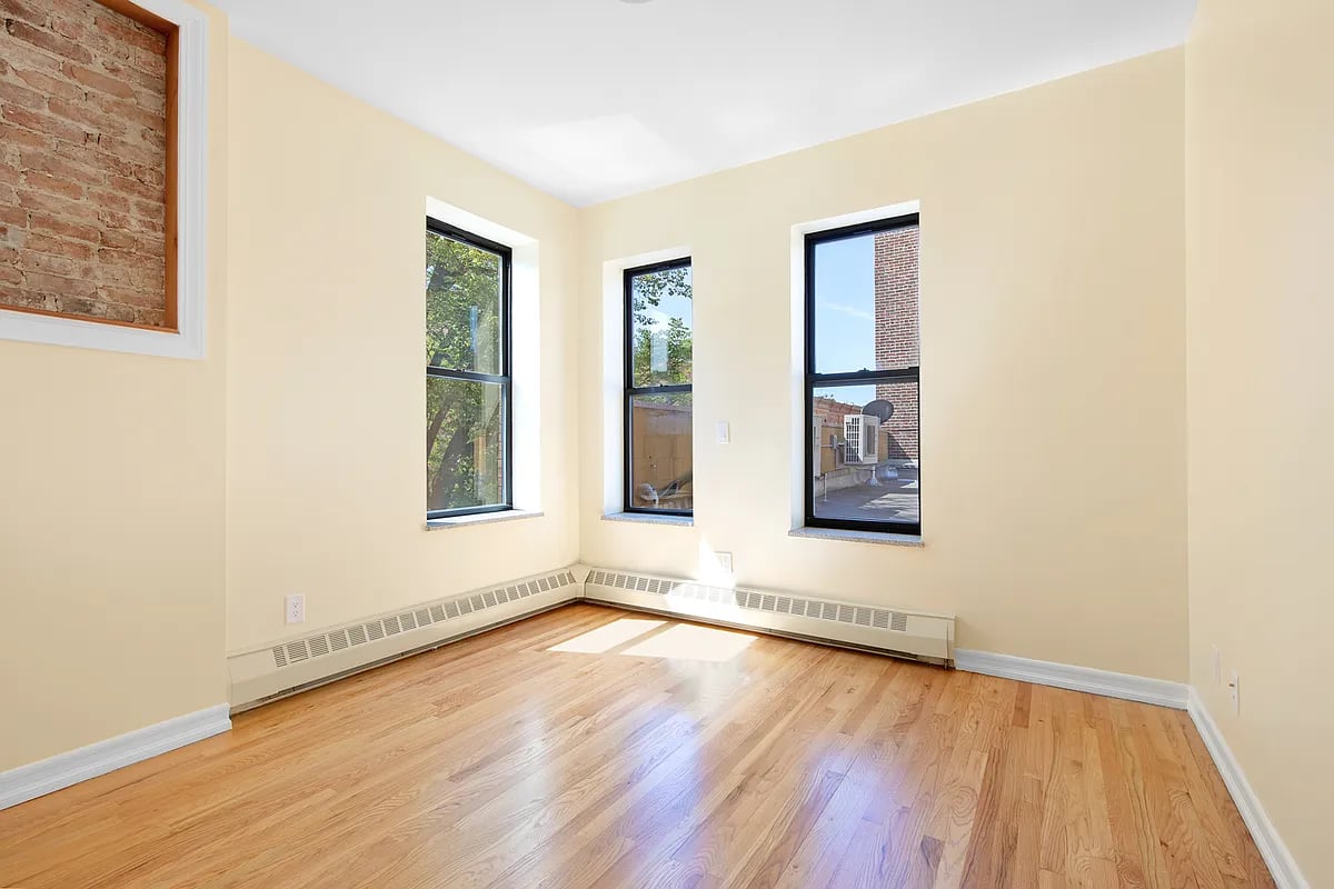 176 Irving Avenue Unit: 3L