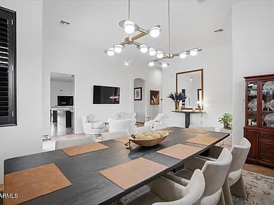 5311 E Gray Wolf Trail