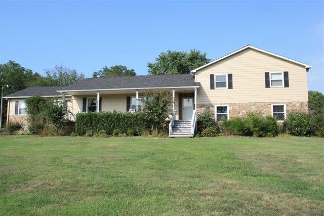 925 Hickory Hills Dr