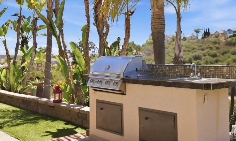12304 Dormouse Rd, San Diego, CA 92129
