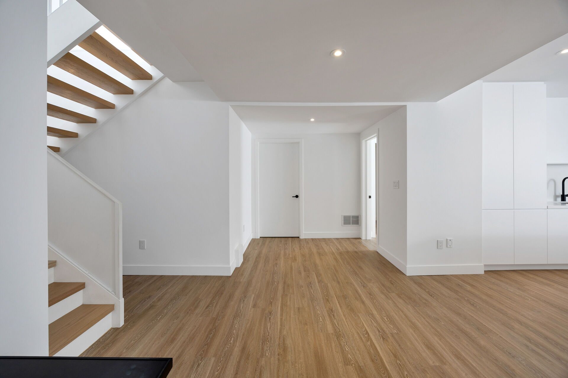 1405 Acton Crescent