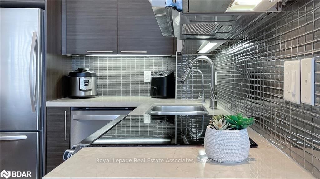 PH IN NORTH YORK'S MOST DESIRABLE NEIGHBOURHOODS