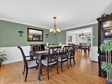 5 Cobblestone Rd
