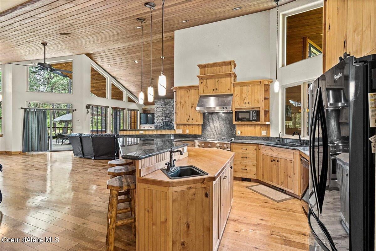 22956 N El Dorado Dr