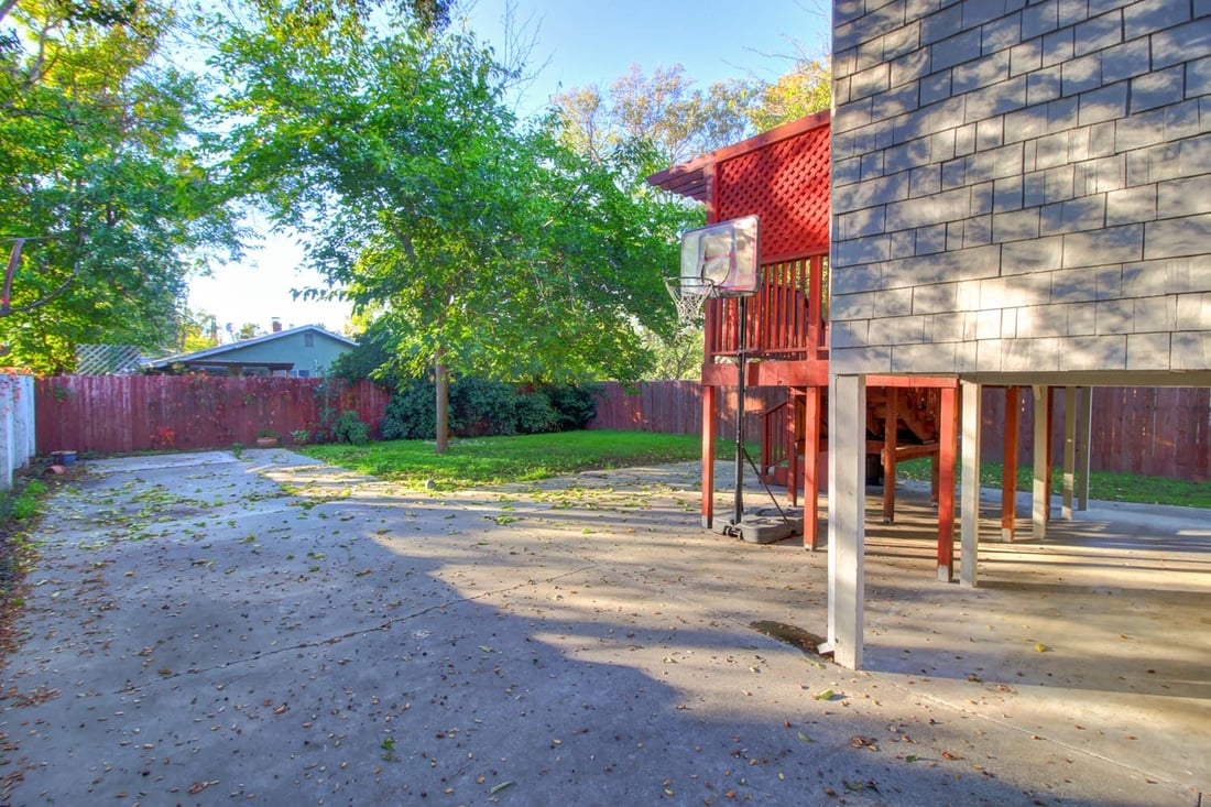 Just listed: Beautiful high water bungalow at 2768 43rd Street