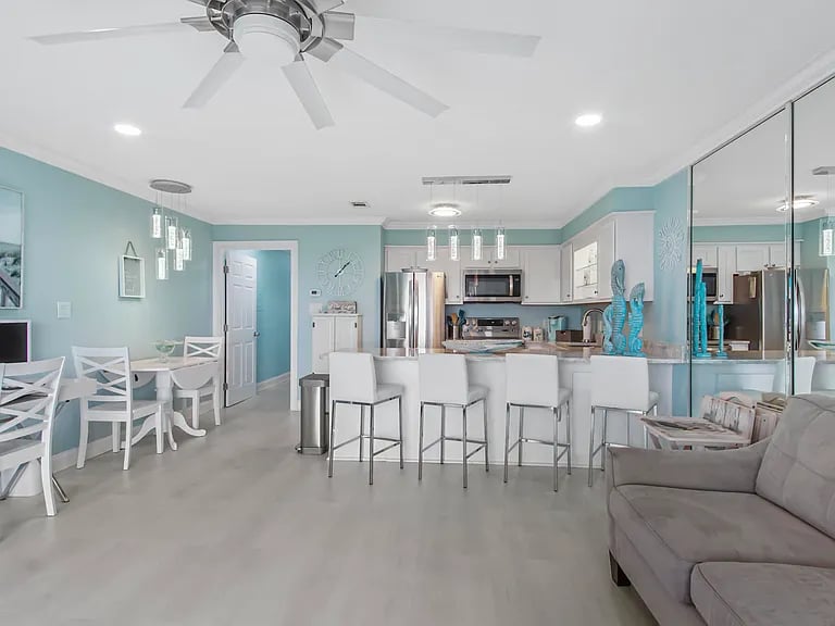 19504 Front Beach Rd #1004