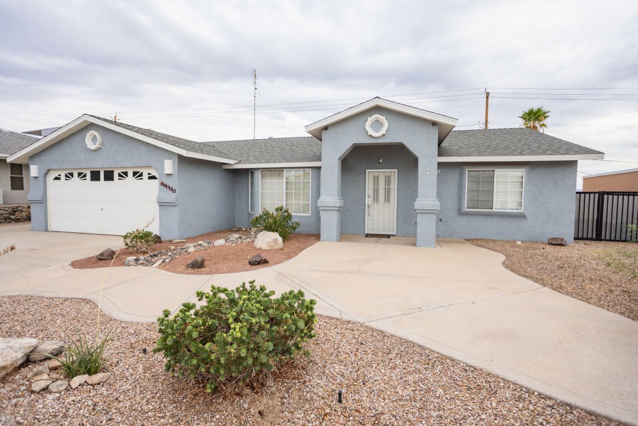 2860 Arabian Dr