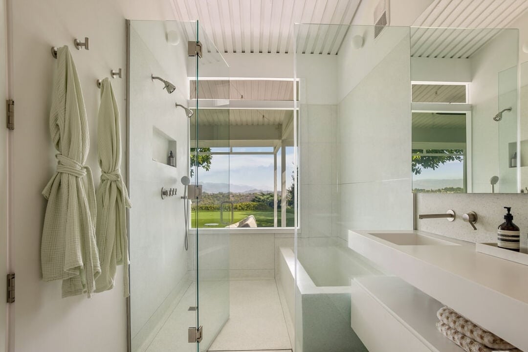 Celestia Manor, Stradella Rd, 90077