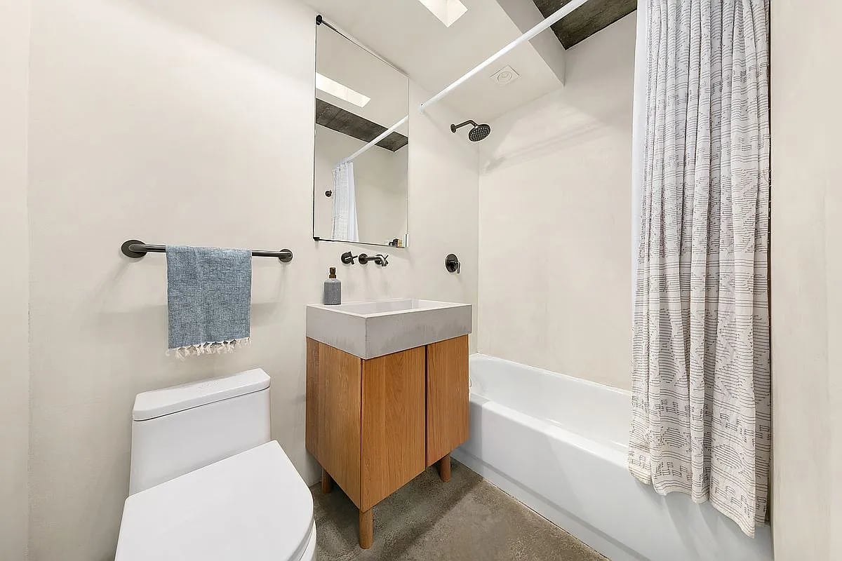 365 Clinton Ave #11C