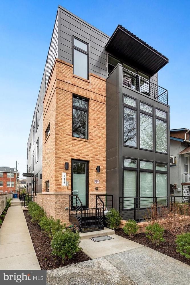 129 Varnum St NW, #6