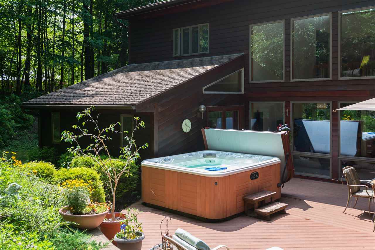 53 Pinecrest Dr