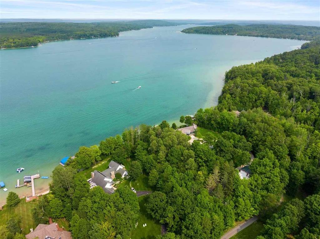 4850 Longfield Farm Trail, Boyne City, MI 49712